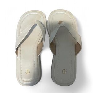 Women's White Flatform Flip Flops
